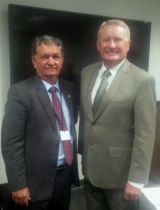 Presidente da Faepa e do Conselho Administrativo do Senar, Mário Borba, ao lado do comissário de agricultura do estado do Colorado (EUA), Don Brown